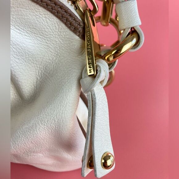 Marc Jacobs off white leather purse - Picture 8 of 11